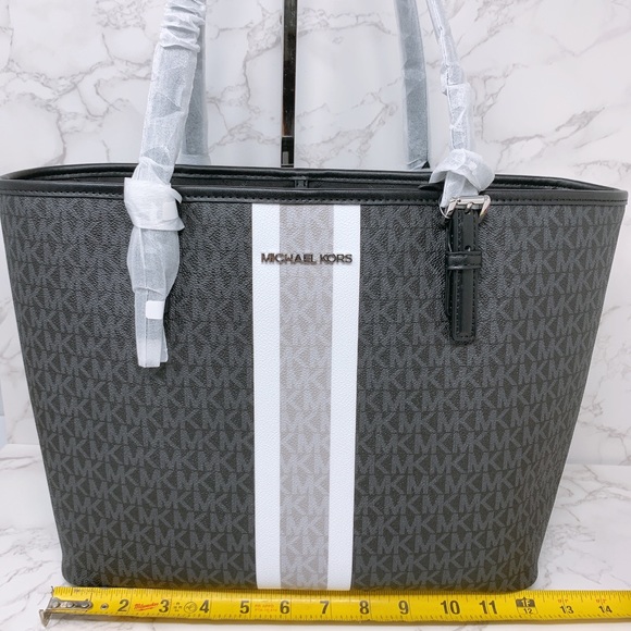 Michael Kors Medium Tote - Picture 2 of 8